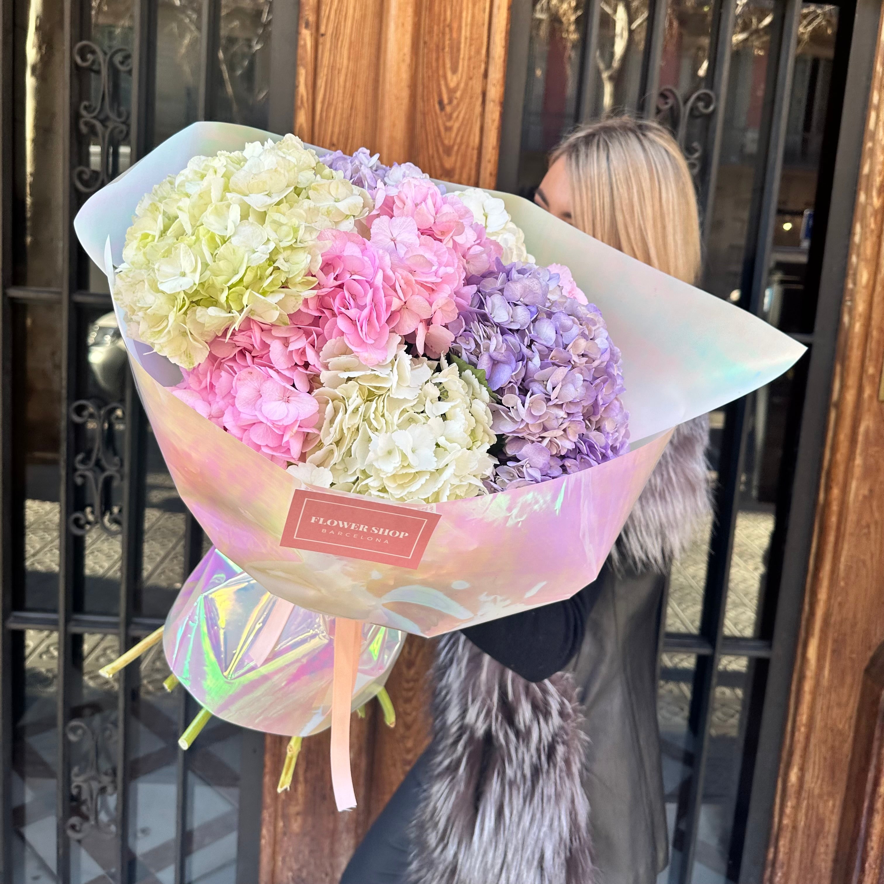 Fairy Fluff - XL Hydrangea Bouquet