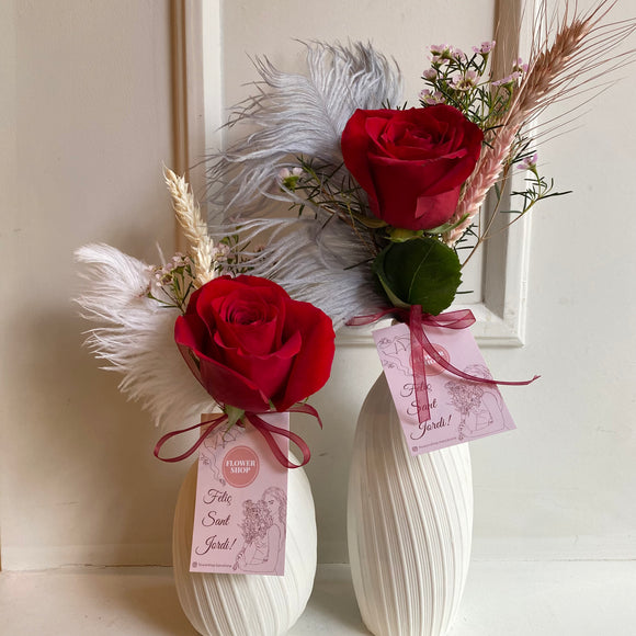 Rosa Sant Jordi en jarroncito